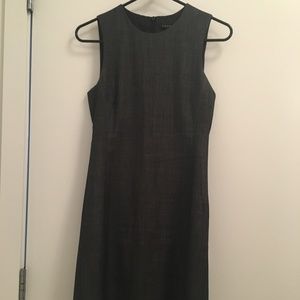 Theory Classic Fitted Shift Dress - Dark Grey